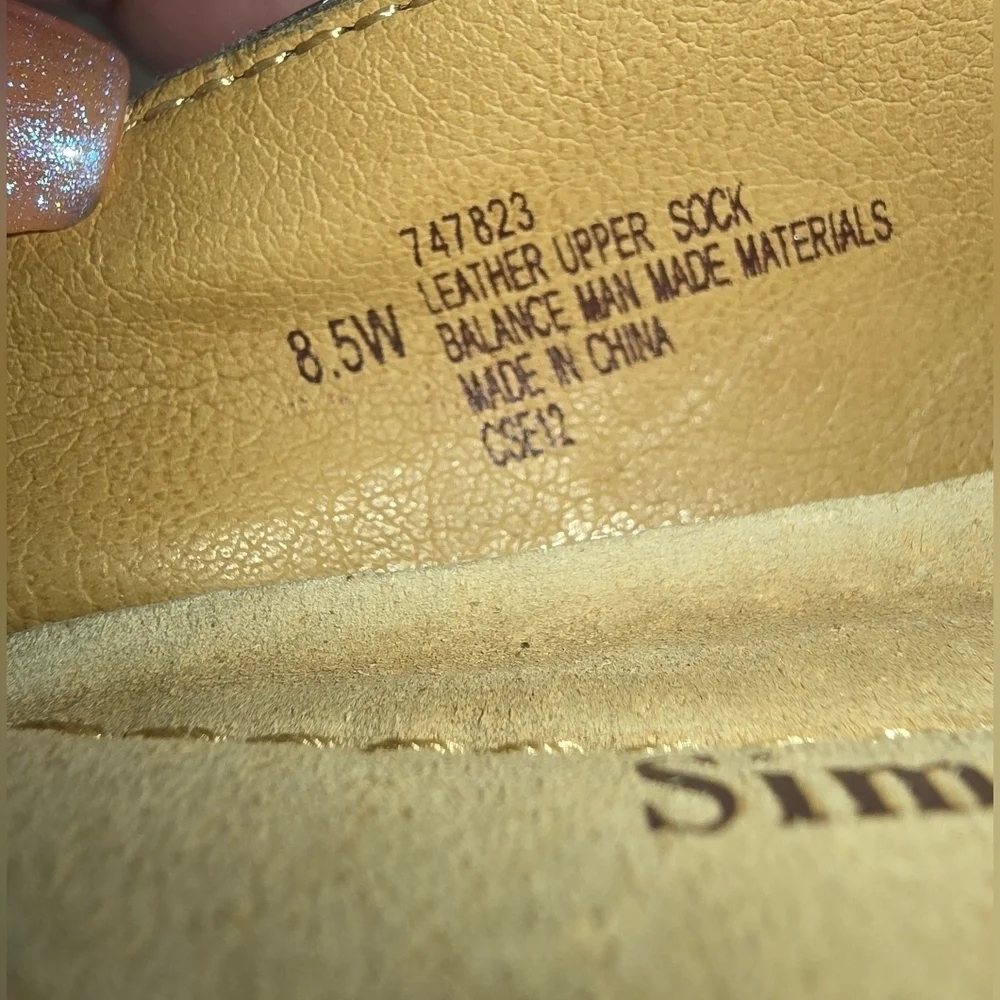Softspots Mocha Brown Suede Bow Heels Size 8.5 WIDE